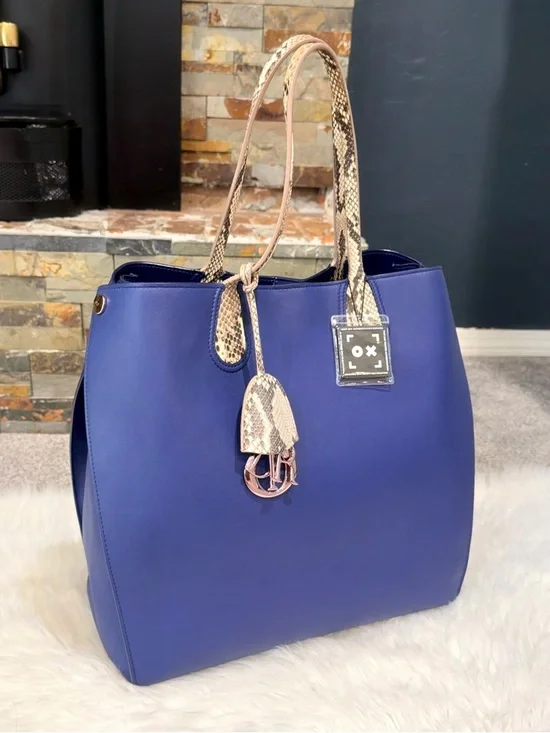 Christian Dior Python Vertical Addict Tote Bag - Picture 6 of 16